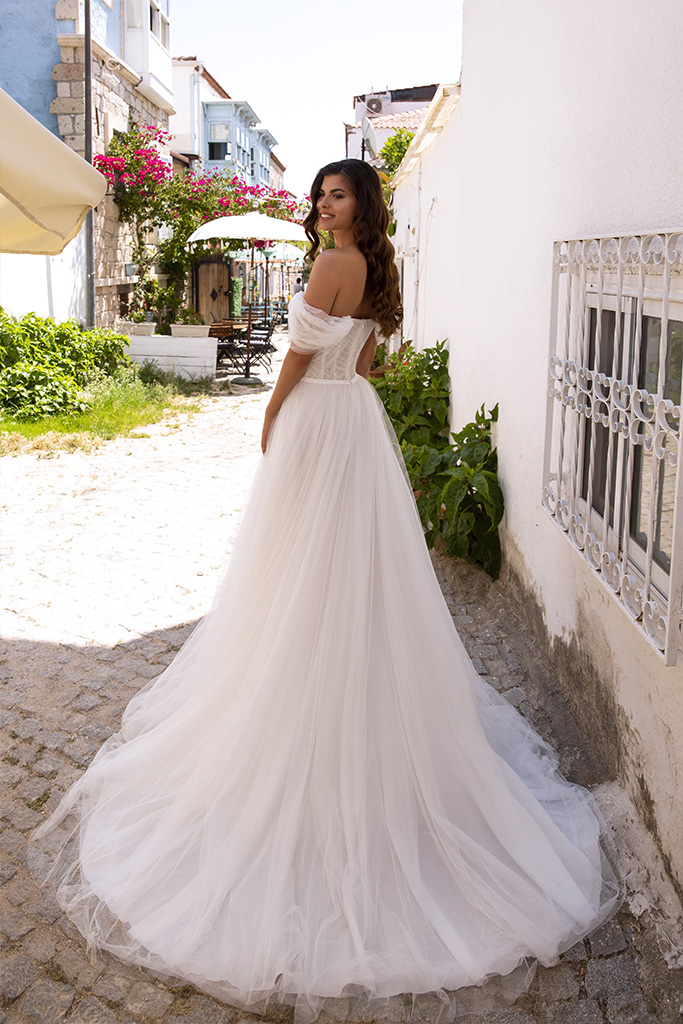 isabel-back